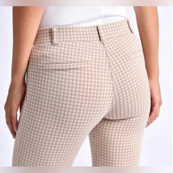 Betabrand Dress Pant Yoga Pants Straight-Leg Classic Taupe
Gingham Size Medium - Picture 5 of 9
